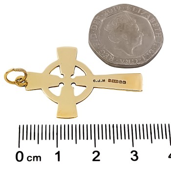 9ct Gold 1.9g Vintage Cross Pendant